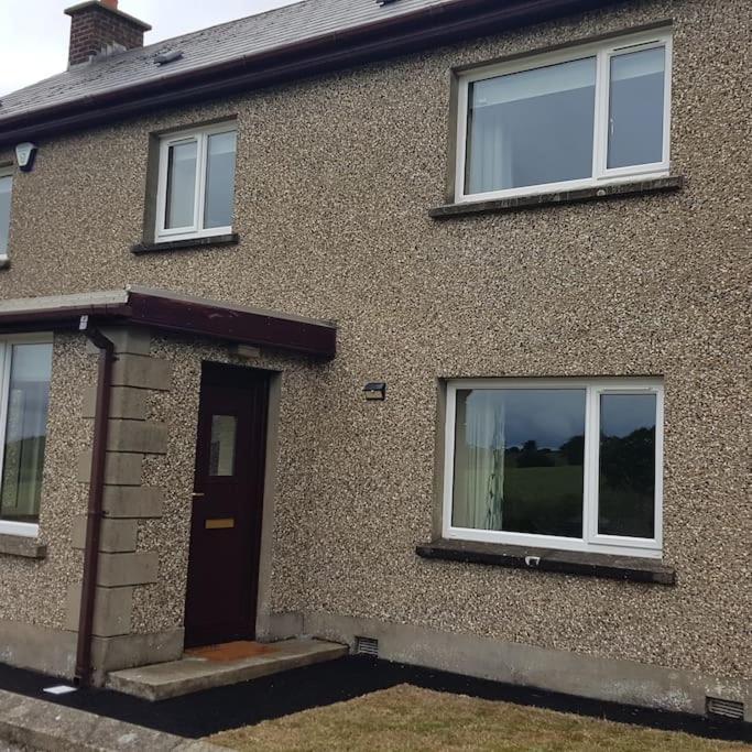 Mcconaghys Glenside Farmhouse Whitepark Bay Ballintoy Exterior photo
