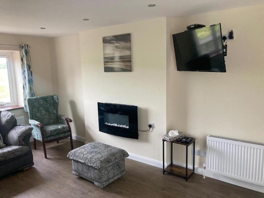 Mcconaghys Glenside Farmhouse Whitepark Bay Ballintoy Exterior photo