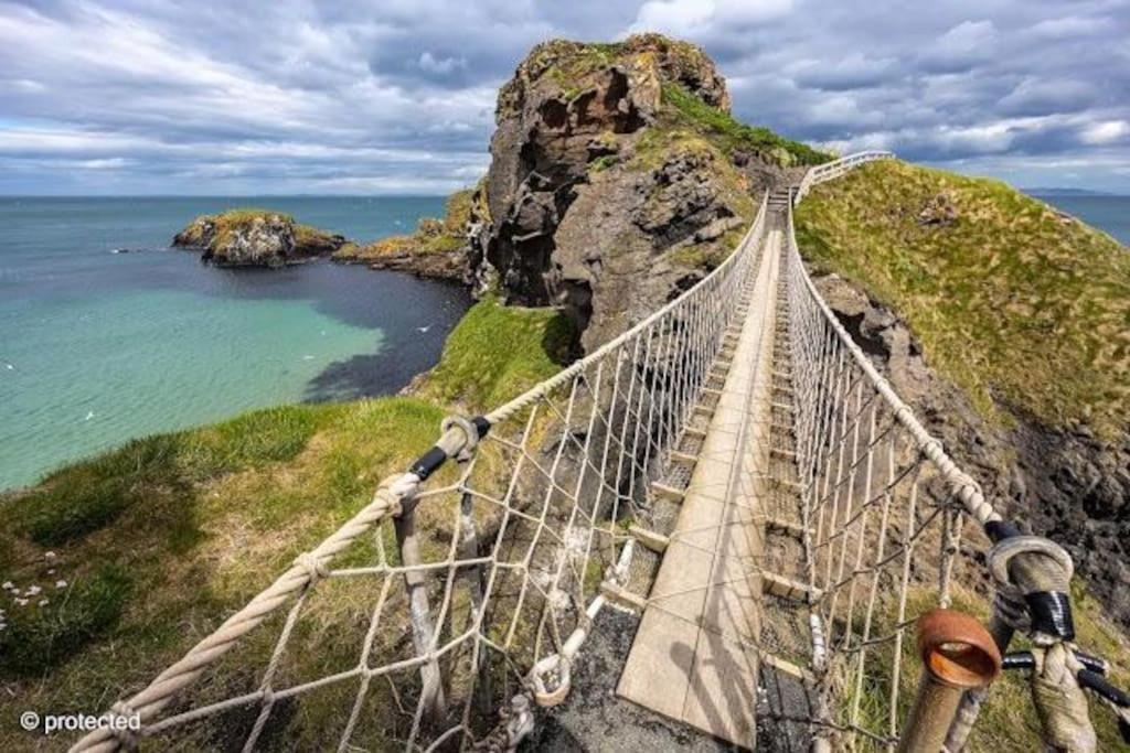 Mcconaghys Glenside Farmhouse Whitepark Bay Ballintoy Exterior photo